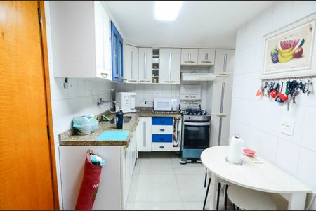 Apartamento à venda com 98m², 3 quartos e 1 vagaCozinha