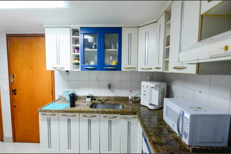 Apartamento à venda com 98m², 3 quartos e 1 vagaCozinha