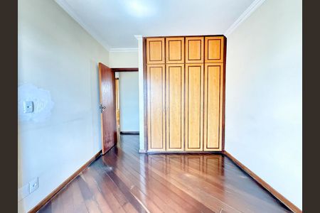 Apartamento à venda com 100m², 3 quartos e 2 vagasQuarto 2