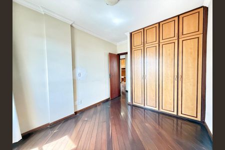 Apartamento à venda com 100m², 3 quartos e 2 vagasQuarto 2