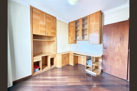 Apartamento à venda com 100m², 3 quartos e 2 vagasQuarto 1