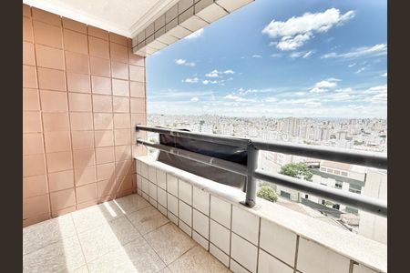Apartamento à venda com 100m², 3 quartos e 2 vagasVaranda