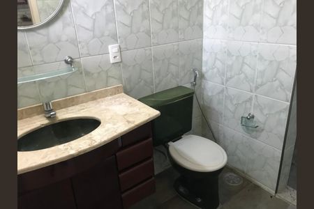 Casa à venda com 191m², 4 quartos e 2 vagas