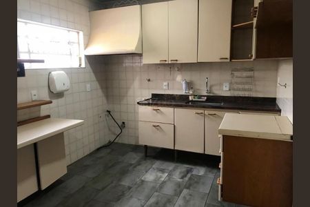 Casa à venda com 191m², 4 quartos e 2 vagas