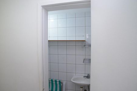 Apartamento para alugar com 98m², 2 quartos e 1 vaga Apartamento para alugar com 98m², 2 quartos e 1 vagaBanheiro de Serviço