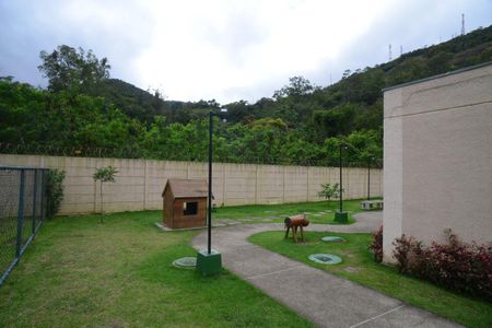 Apartamento para alugar com 40m², 2 quartos e 1 vaga Apartamento para alugar com 40m², 2 quartos e 1 vagaÁrea Comum - Playground