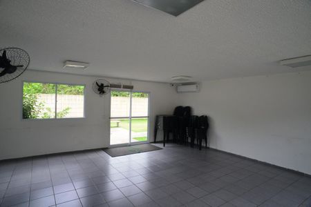 Apartamento para alugar com 40m², 2 quartos e 1 vaga Apartamento para alugar com 40m², 2 quartos e 1 vagaÁrea Comum - Salão de Festas