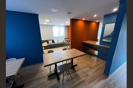 Apartamento para alugar com 42m², 2 quartos e sem vagaÁrea comum - Salão de festas