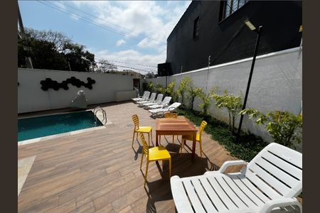 Apartamento para alugar com 42m², 2 quartos e sem vagaÁrea comum - Piscina
