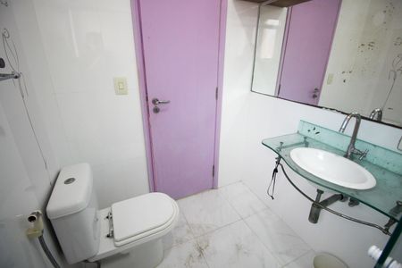 Casa para alugar com 225m², 3 quartos e 2 vagasBanheiro da Suíte 1