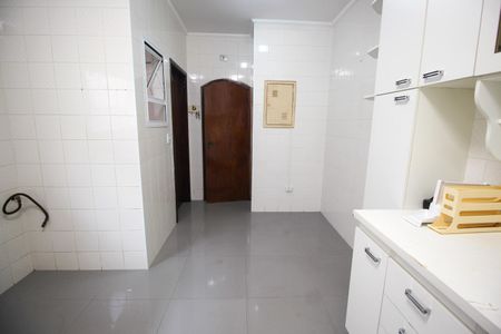 Casa para alugar com 225m², 3 quartos e 2 vagasCozinha