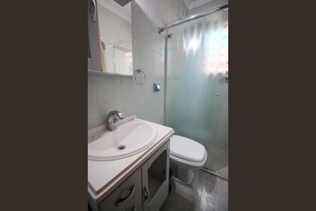 Casa para alugar com 225m², 3 quartos e 2 vagasBanheiro Social