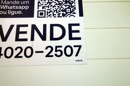 Casa à venda com 300m², 2 quartos e 6 vagasPlaca