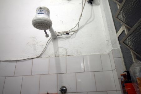 Casa à venda com 300m², 2 quartos e 6 vagasBanheiro de serviço