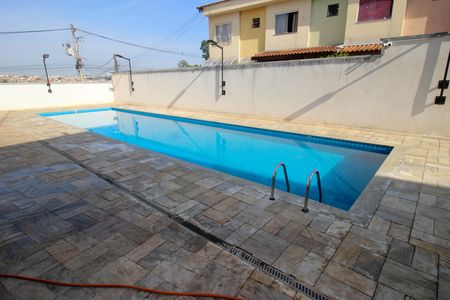Apartamento para alugar com 50m², 2 quartos e 1 vaga Apartamento para alugar com 50m², 2 quartos e 1 vagaÁrea comum - Piscina