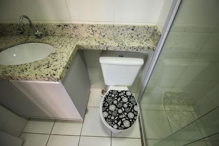 Banheiro de apartamento para alugar com 2 quartos, 50m² em Jardim Abatia, Sorocaba
