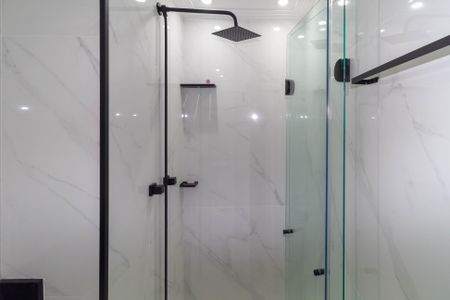 Apartamento à venda com 69m², 2 quartos e 1 vagaBanheiro 2