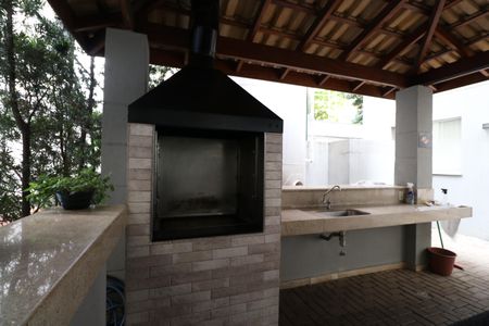 Apartamento para alugar com 44m², 2 quartos e sem vagaÁrea comum - Churrasqueira