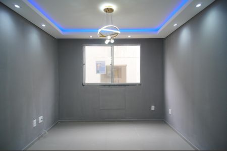 Sala de apartamento para alugar com 2 quartos, 40m² em Santos Dumont, São Leopoldo