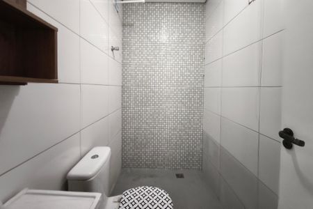 Casa para alugar com 60m², 2 quartos e 5 vagasBanheiro