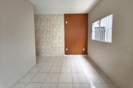 Casa para alugar com 60m², 2 quartos e 5 vagasSala