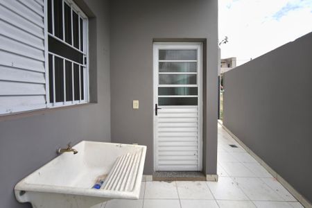 Casa para alugar com 60m², 2 quartos e 5 vagasÁrea de Serviço