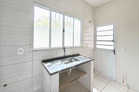Casa para alugar com 60m², 2 quartos e 5 vagasCozinha