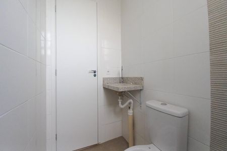 Apartamento para alugar com 66m², 2 quartos e 1 vaga Apartamento para alugar com 66m², 2 quartos e 1 vagaBanheiro