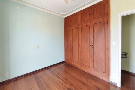 Casa à venda com 320m², 3 quartos e 3 vagasQuarto 