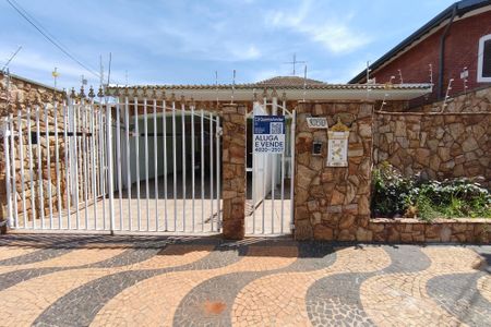 Casa à venda com 320m², 3 quartos e 3 vagasPlaca