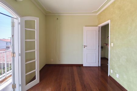 Casa à venda com 320m², 3 quartos e 3 vagas Suíte