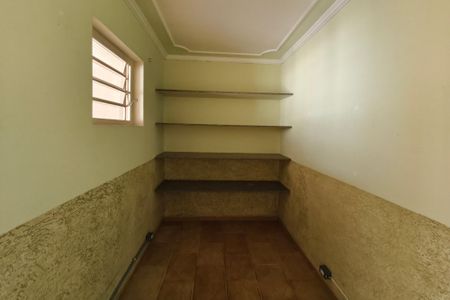 Casa à venda com 320m², 3 quartos e 3 vagasQuarto de Serviço