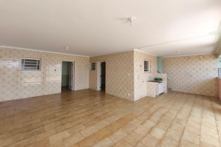 Casa à venda com 320m², 3 quartos e 3 vagasQuintal