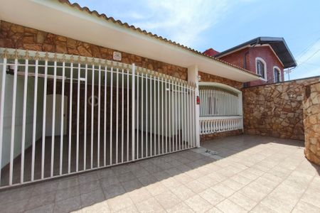 Casa à venda com 320m², 3 quartos e 3 vagasGaragem