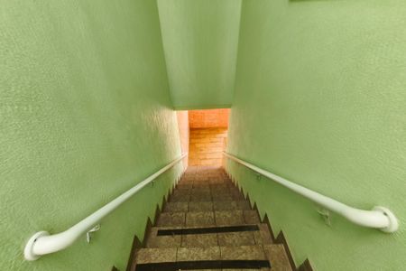 Casa à venda com 320m², 3 quartos e 3 vagasEscada - Quintal