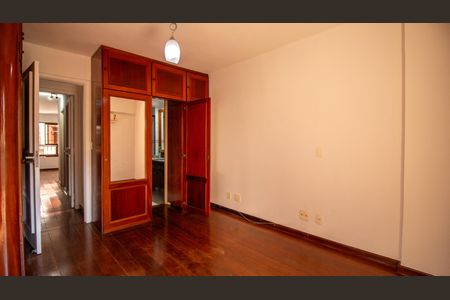 Apartamento à venda com 125m², 3 quartos e 1 vaga Suite