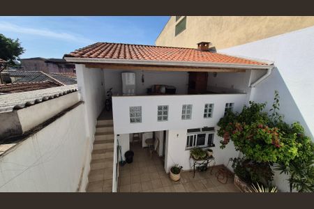Casa à venda com 214m², 3 quartos e 2 vagasVista