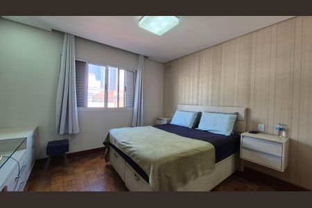 Casa à venda com 214m², 3 quartos e 2 vagasSuíte