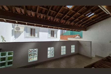 Casa à venda com 214m², 3 quartos e 2 vagasChurrasqueira