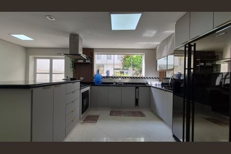 Casa à venda com 214m², 3 quartos e 2 vagasCozinha