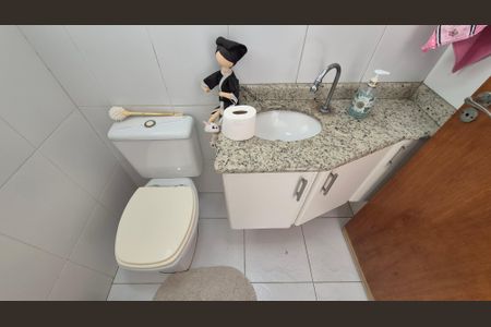 Casa à venda com 214m², 3 quartos e 2 vagasBanheiro