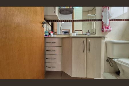 Casa à venda com 214m², 3 quartos e 2 vagasBanheiro