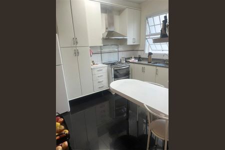 Casa à venda com 4 quartos, 320m² em Jardim Prudência, São Paulo