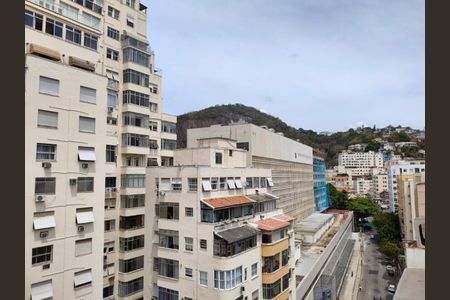 Apartamento à venda com 65m², 2 quartos e 1 vaga