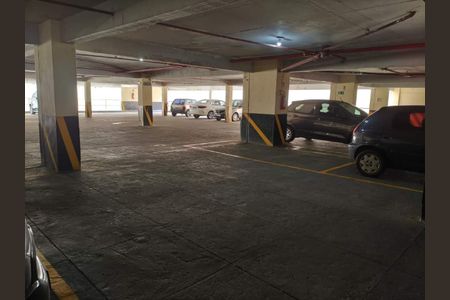 Apartamento à venda com 65m², 2 quartos e 1 vaga