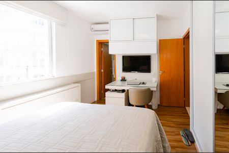 Apartamento à venda com 130m², 3 quartos e 3 vagasSuíte