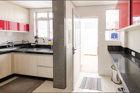 Apartamento à venda com 130m², 3 quartos e 3 vagasCozinha