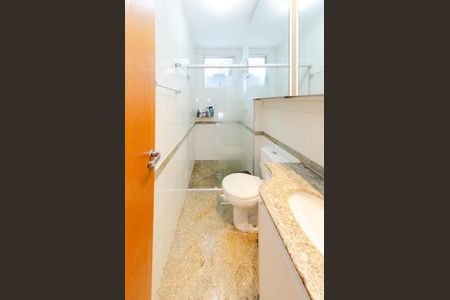 Apartamento à venda com 130m², 3 quartos e 3 vagasBanheiro suíte