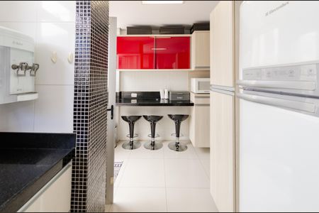 Apartamento à venda com 130m², 3 quartos e 3 vagasCozinha