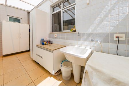 Apartamento à venda com 130m², 3 quartos e 3 vagasÁrea de serviço